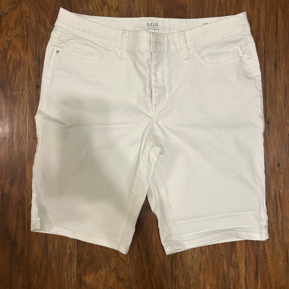 a.n.a Pants - A.N.A White Denim Bermuda Shorts With Pockets and Zipper Button Closure